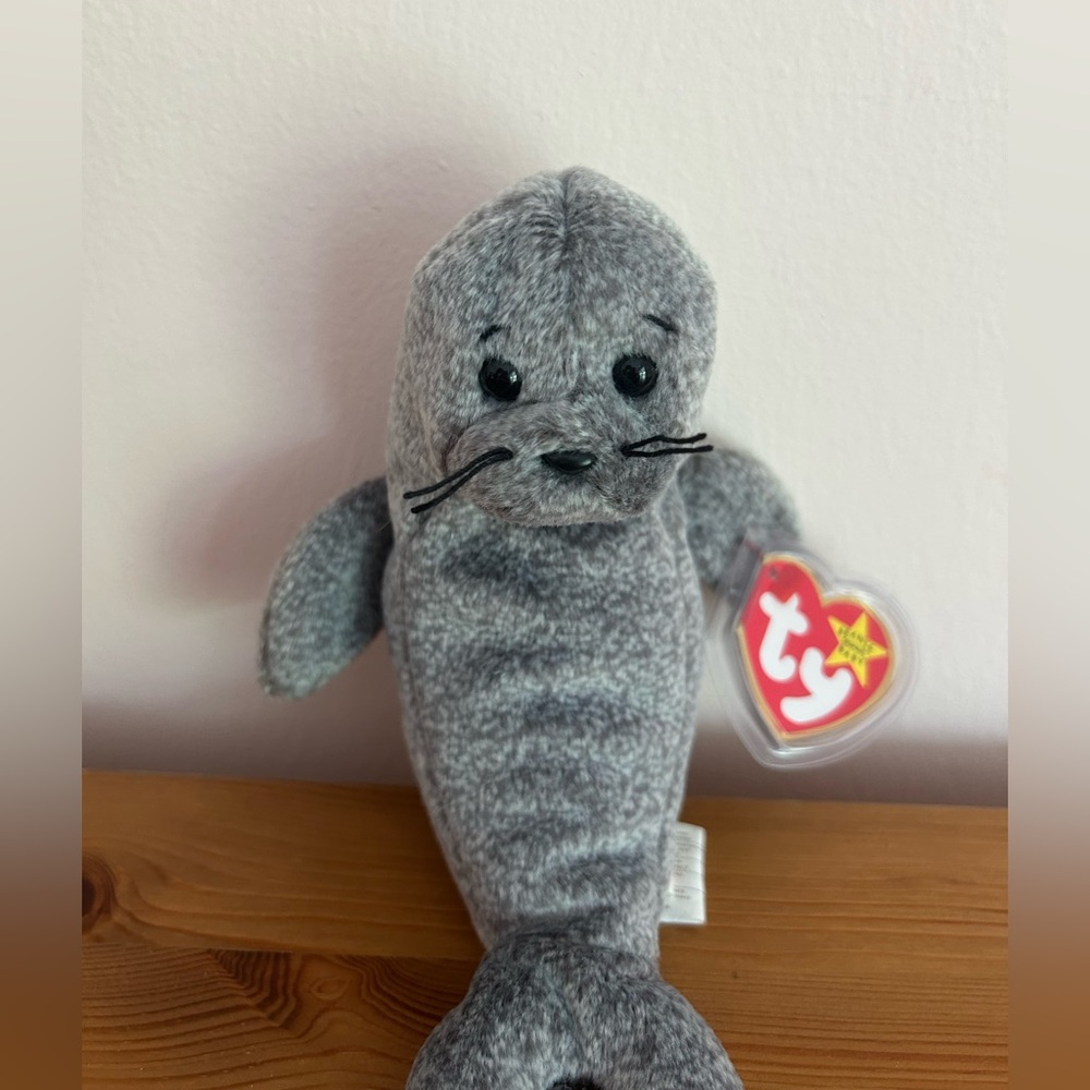 TY Beanie Baby - “SLIPPERY” the Seal